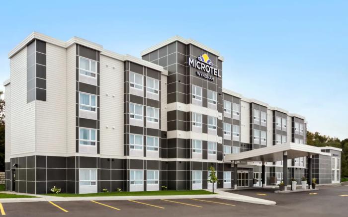 Microtel Inn & Suites Montreal Airport-Dorval QC