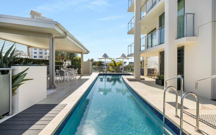 Beach on Sixth Apartments