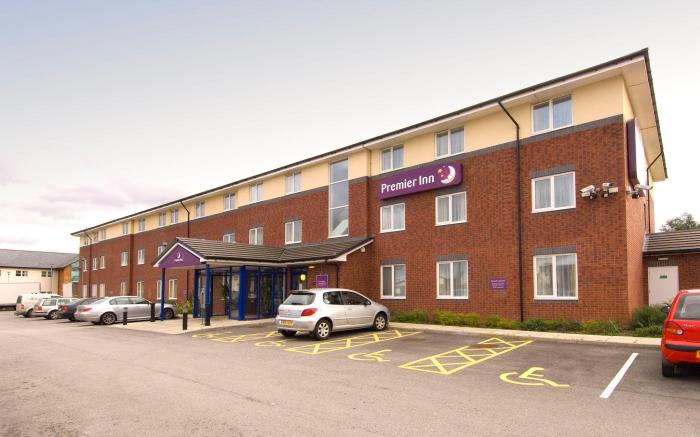 Premier Inn Warrington Central North