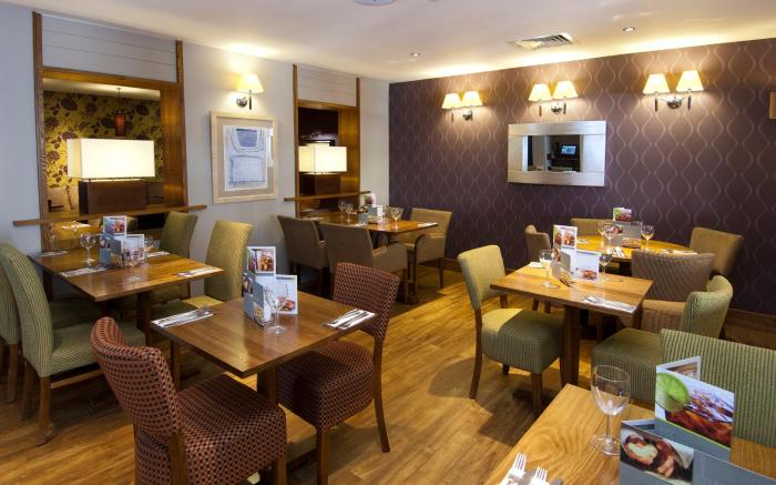 Premier Inn Bristol Cribbs Causeway - M5 J17