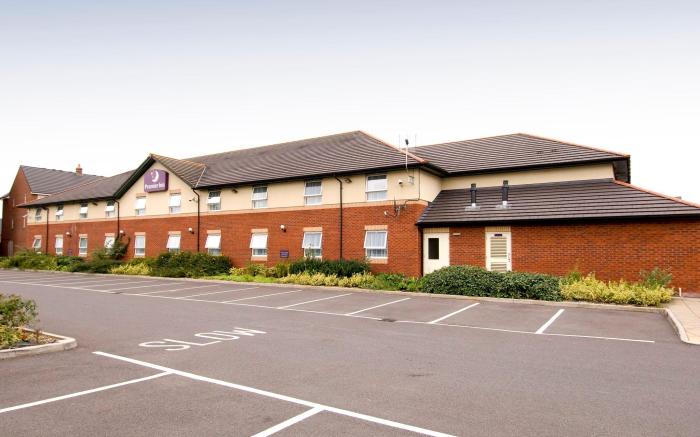 Premier Inn Taunton Central - North