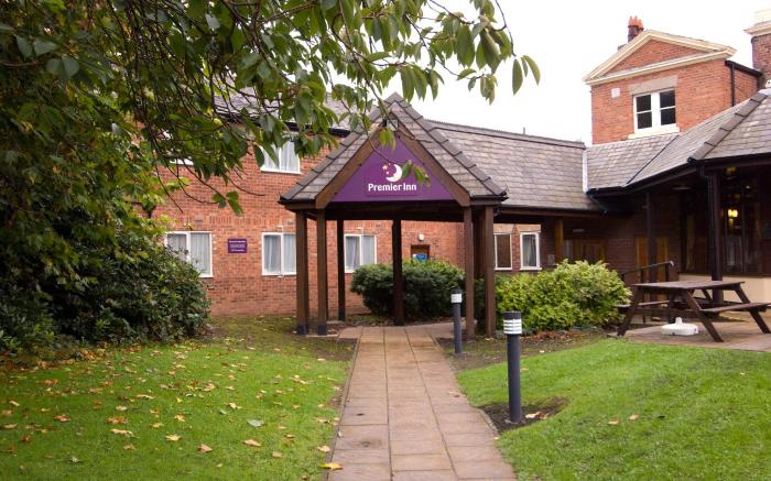 Premier Inn Wirral - Childer Thornton