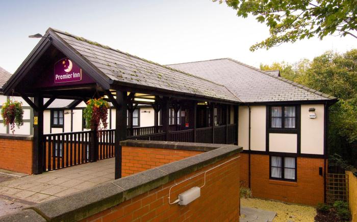 Premier Inn Manchester - Swinton