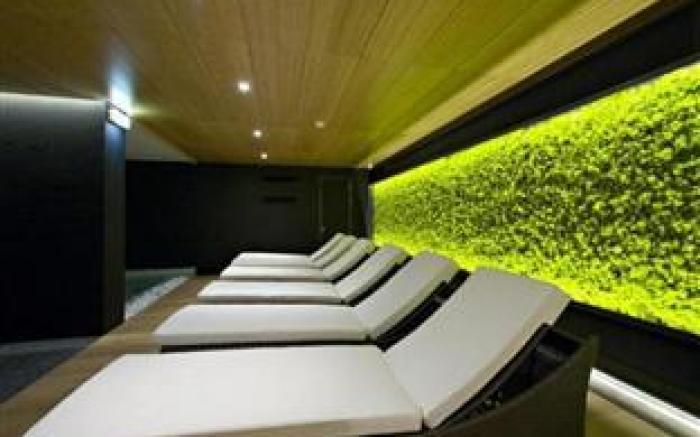 Hotel Zena Beauty & Shopping Center