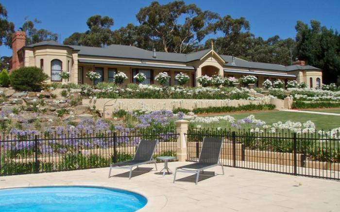 Brice Hill Country Lodge