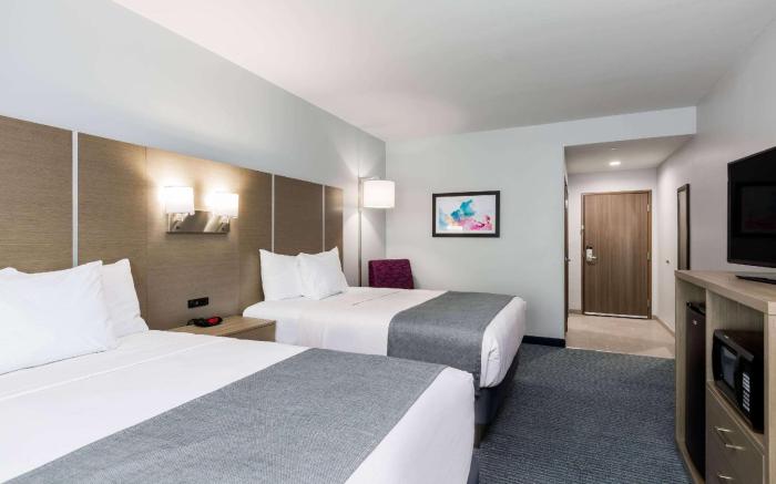 Days Inn & Suites by Wyndham Houston NW Cypress