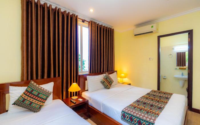 Hoang Ha Hotel