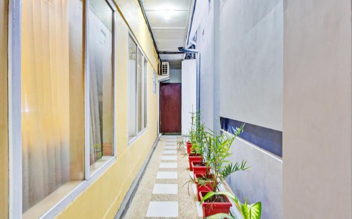 OYO 90793 Btc Guest House Syariah