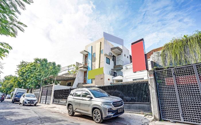 OYO Flagship  90789 Genteng Residence