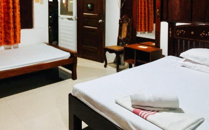 RedDoorz Hostel @ Deomar Hometel and Farm Cafe Vigan Ilocos 