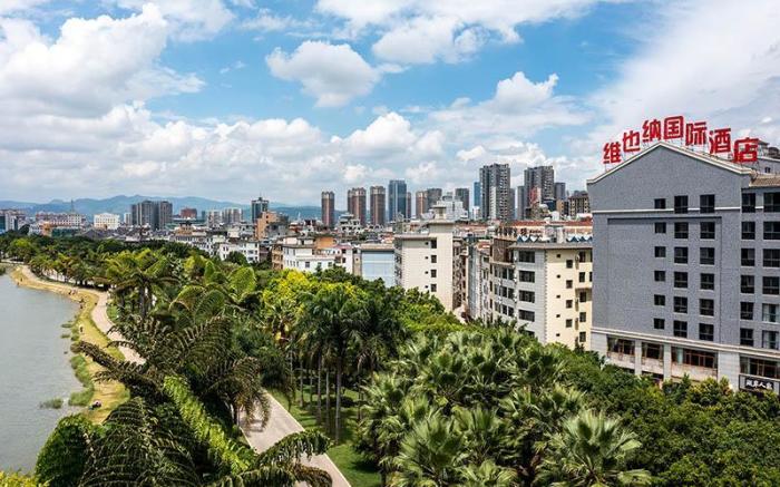 Vienna Hotel Yunnan Maitreya Huquan