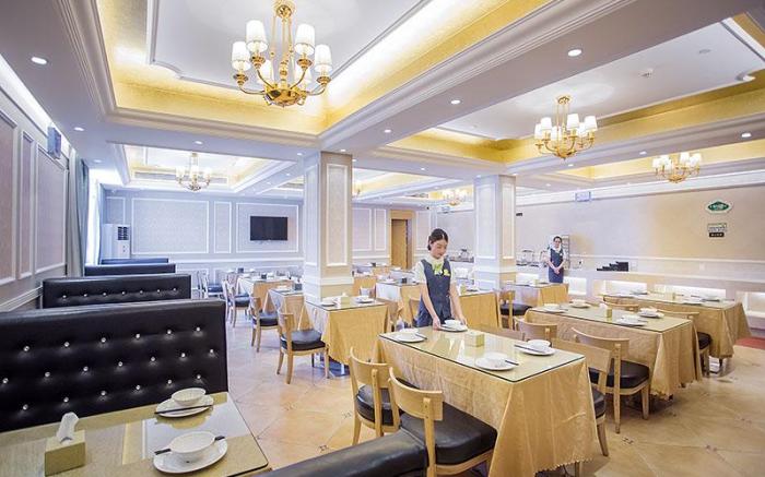 Vienna Hotel Hubei Xiangyang Zuanshi Avenue