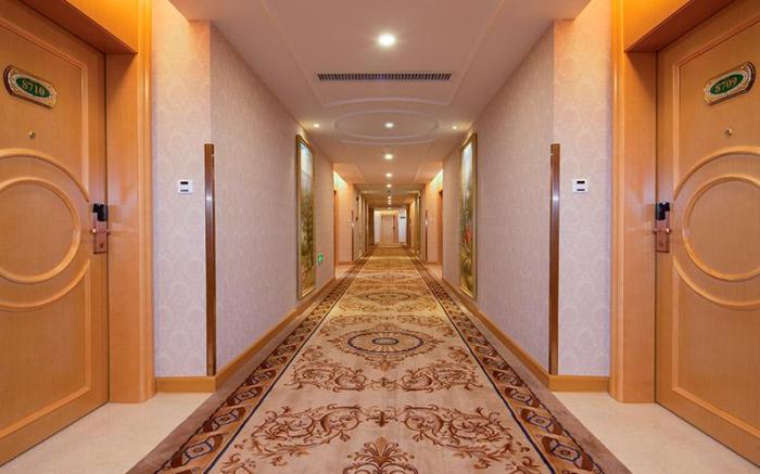 Vienna Hotel Guangdong Zhaoqing Qixingyan East Gate