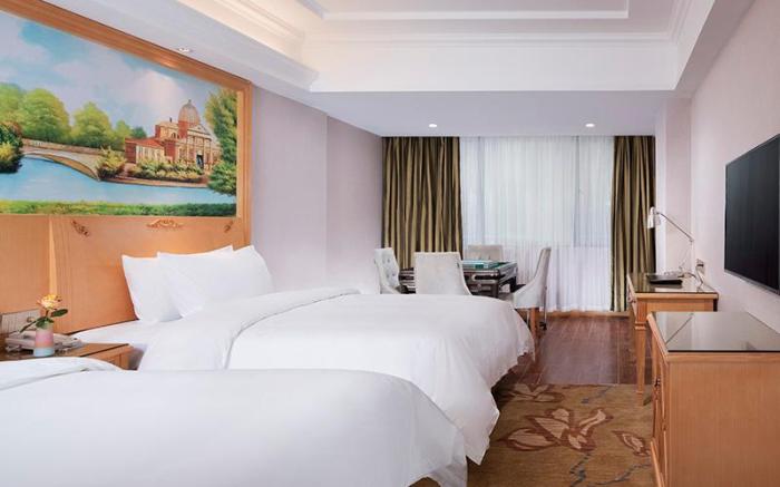 Vienna Hotel Guangdong Shaoguan Ruyuan Yao Cultural Square