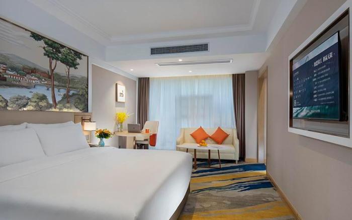 Vienna Hotel Henan Luoshan Lingshan Avenue