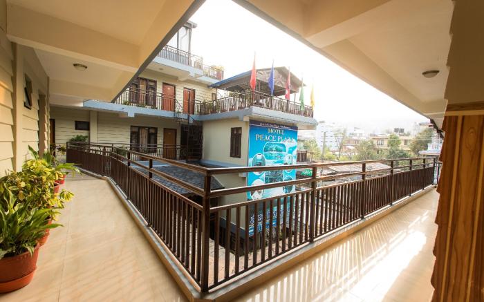 Hotel Peace Plaza
