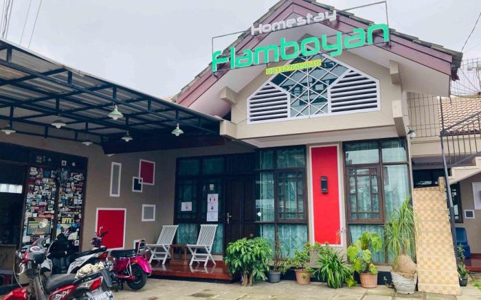 Flamboyan Homestay 1 Dieng Syariah RedPartner