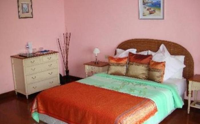Las Flores Hotel
