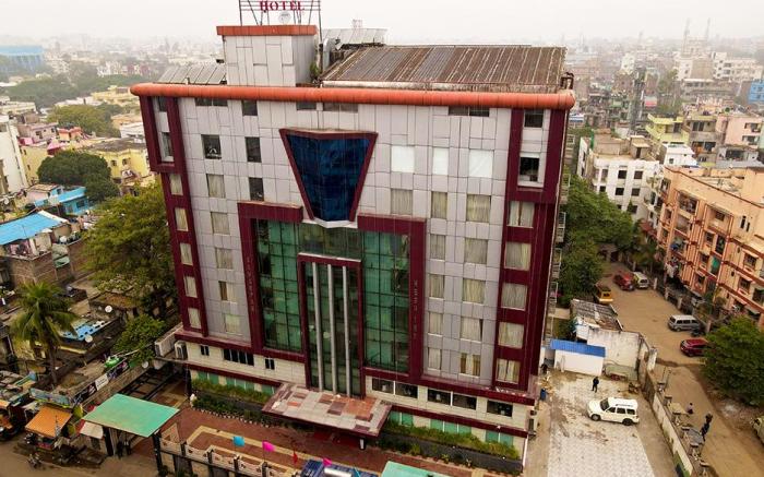 The Red Velvet Hotel Samarpan