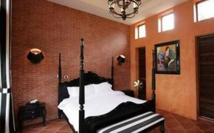 Her Glory Vacation Villa