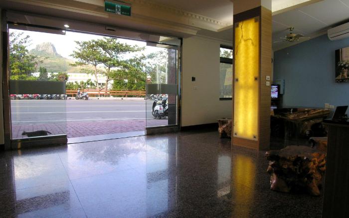 墾丁大街Kenting Night Market-福賓別館 Fu Bin Inn免費停車