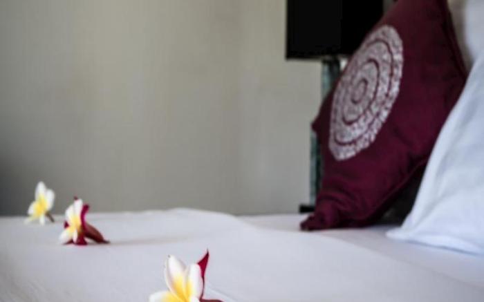Kelapa Lovina Beach Villa