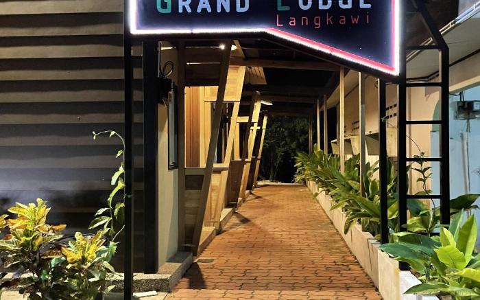 Grand Lodge Langkawi - King Studio 2