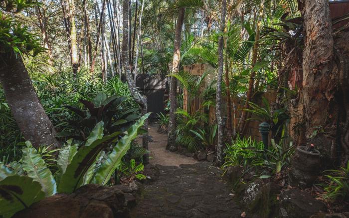 The Garden Burees