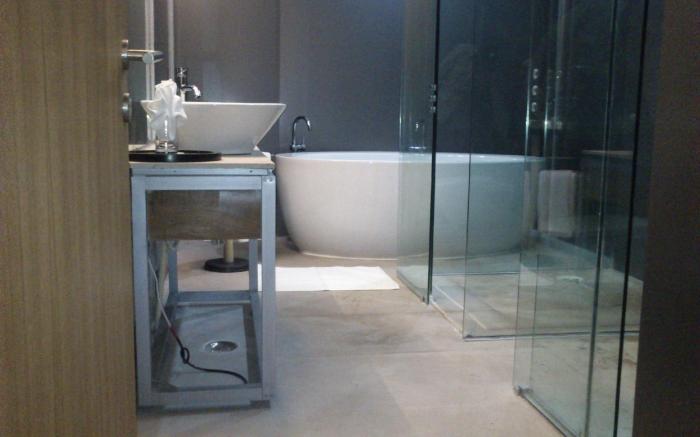 Mana Hotels