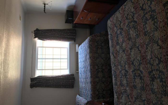 Economy Inn