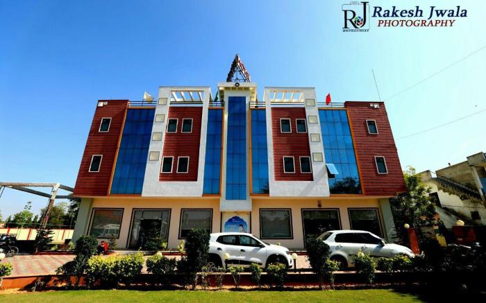 Royal Celebration Inn