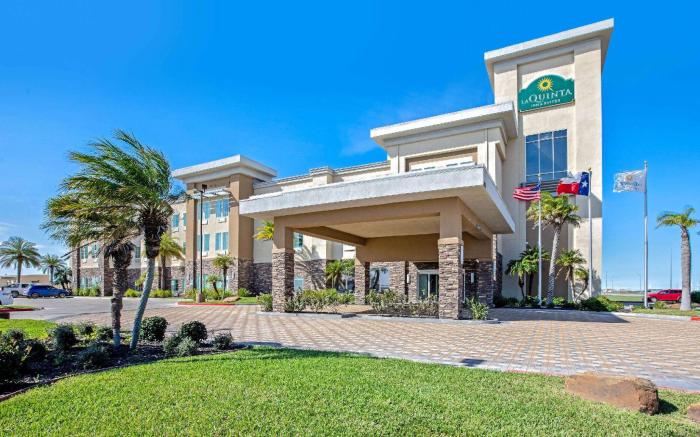 La Quinta Inn & Suites by Wyndham Corpus Christi - Portland