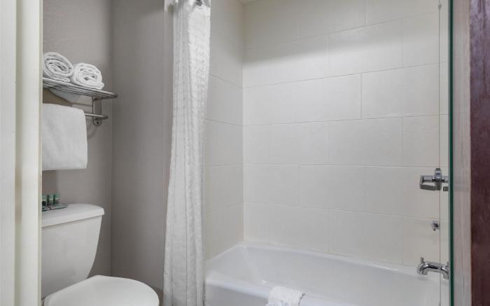 Best Western Limestone Inn & Suites