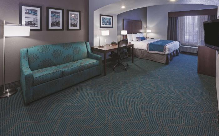 La Quinta Inn & Suites by Wyndham Fort Worth Arlington West
