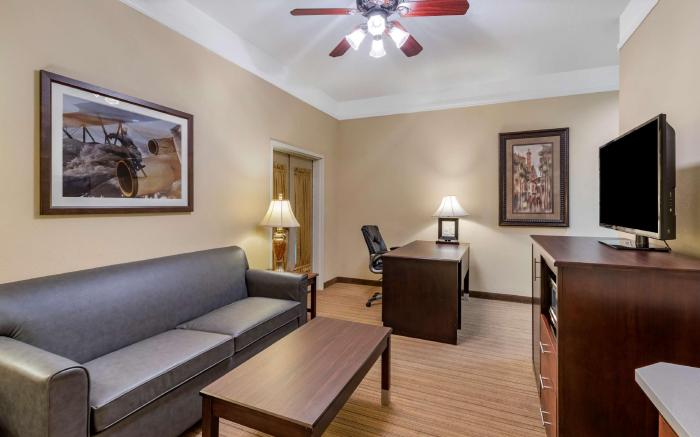 Best Western Plus Monica Royale Inn & Suites