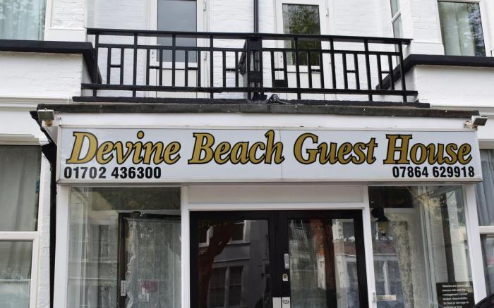Devine Beach Guest House
