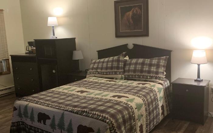The Pines Motel
