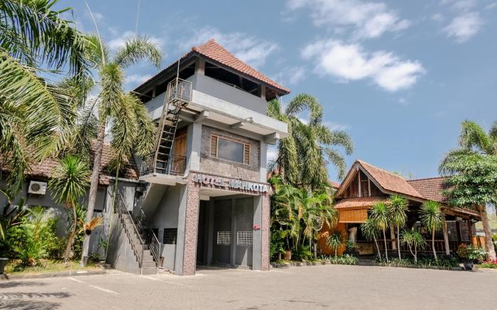 Hotel Mahkota Plengkung