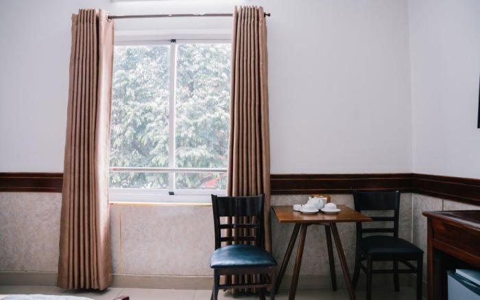 Hung Huong Hotel