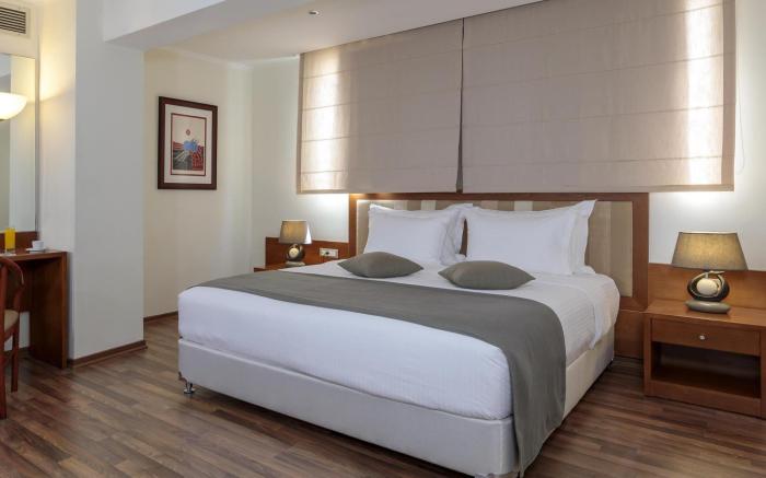 Best Western Plus Hotel Plaza
