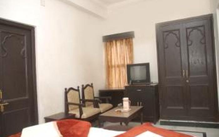 Hotel Moti Mahal Muroli