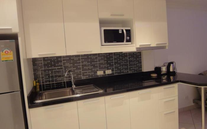Vtsix Condo Rentals at View Talay 6 Pattaya
