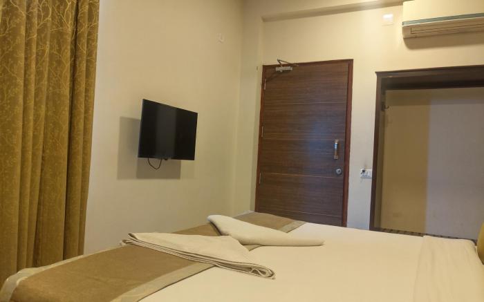 Tripli Hotels Shambhu Villas 
