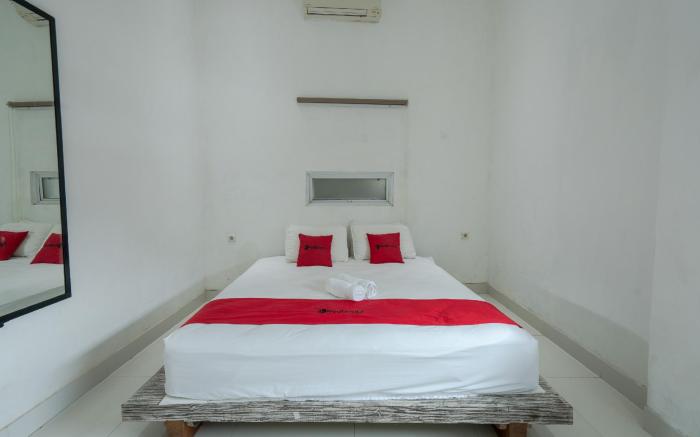 RedDoorz near Ubud Village