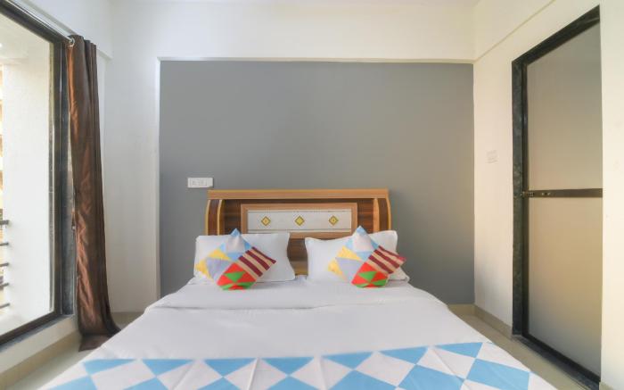 Hotel O GEMS STAR RESIDENCY BNB Bamandongri Railway Station