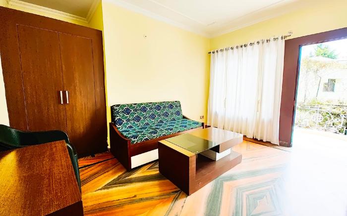 Goroomgo Kavyansh Villa Near Mall Road Bhimtal