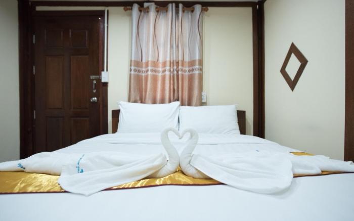 taladnam klonghae resort