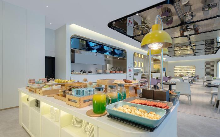 Atour X Hotel Qingdao Shilaoren Beach Exhibition Center Metro Station