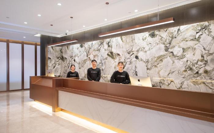 Atour Hotel Guangzhou Liwan Jiaokou Metro Station