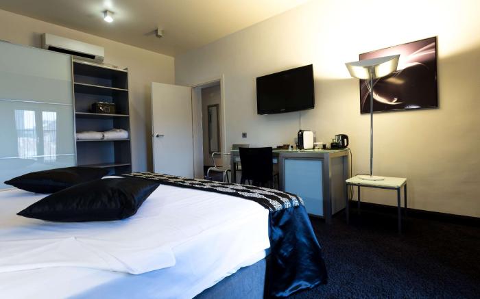 Central Hotel, Trademark Collection by Wyndham